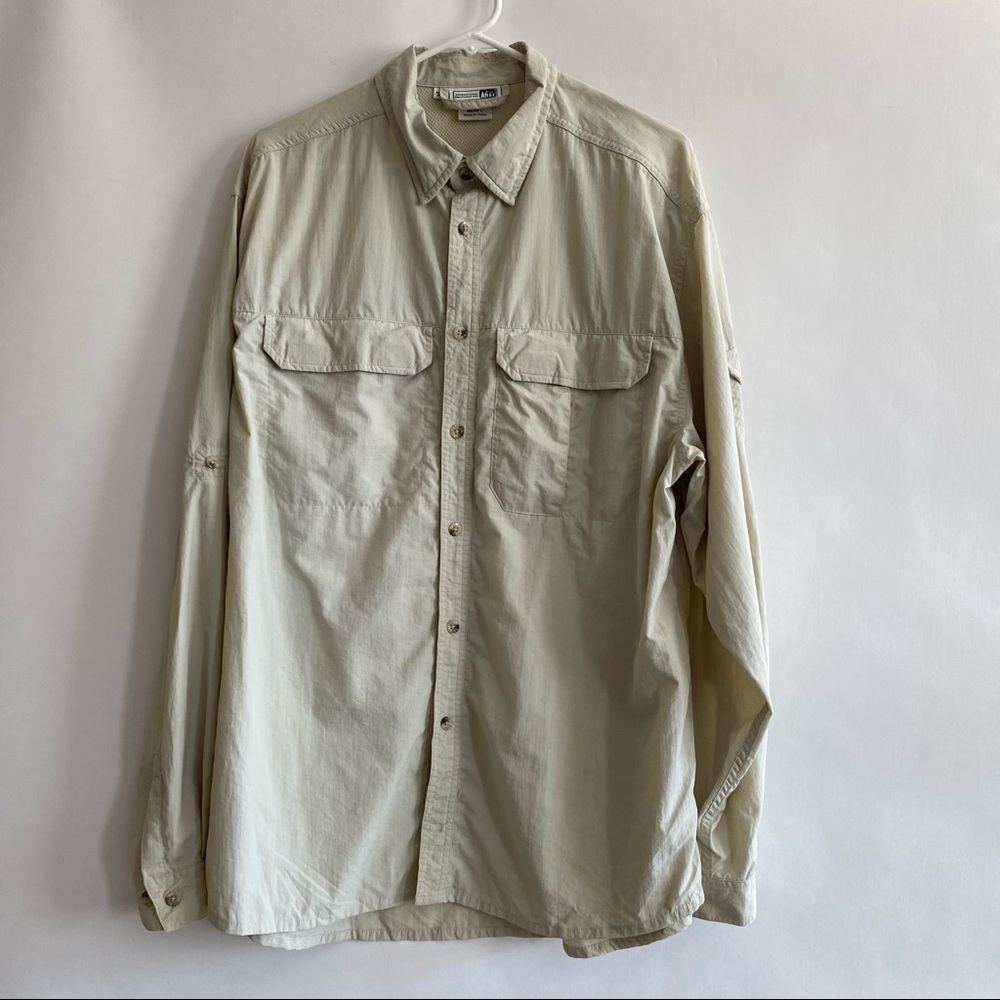 Men’s REI tan long sleeve shirt L fishing/outdoors